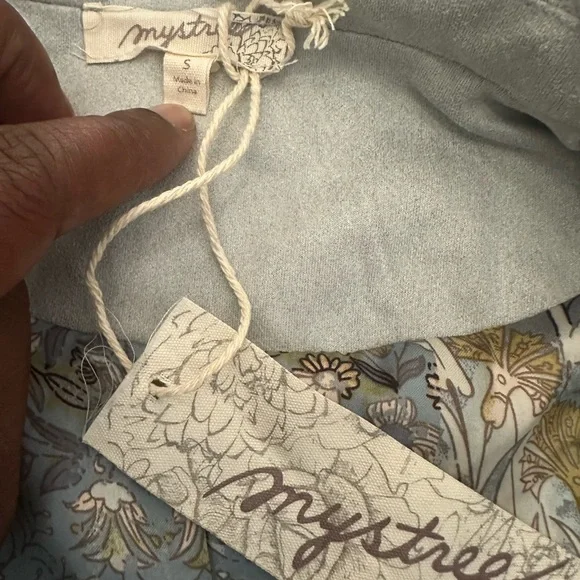 Mystree Soft Gray Women's Blazer - Picture 9 of 9